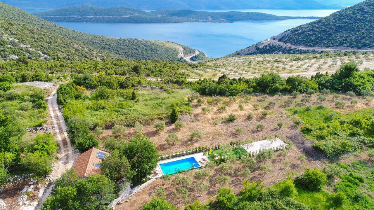 קלק Holiday Home Zavala מראה חיצוני תמונה