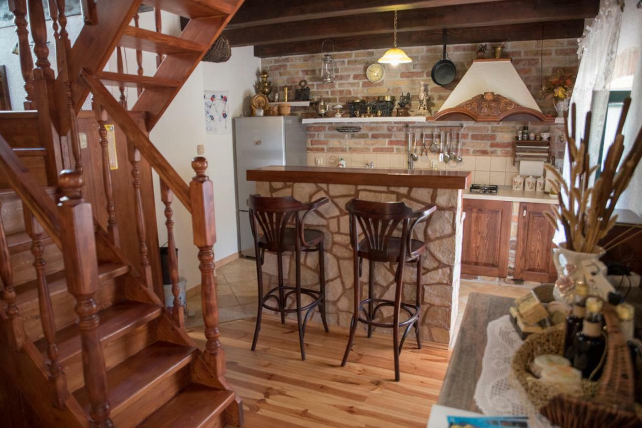 קלק Holiday Home Zavala מראה חיצוני תמונה